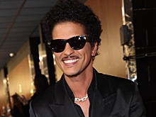 Марс танцует, KatsEye хвастают кабачками: новинки зарубежной музыки