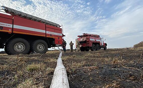 В Железногорске тушили два пожара после падения обломков БПЛА