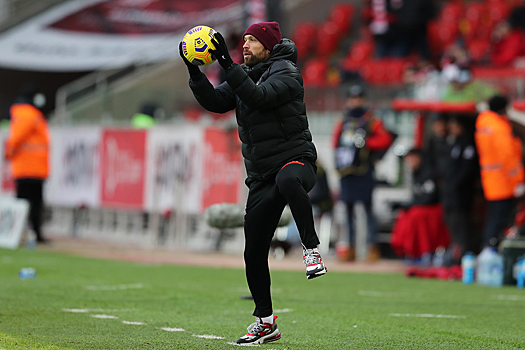 «Арбитр отработал отлично, хотя по удалению есть вопросы». Тренер «Спартака» после поражения от «Руб