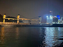 Севшее на мель в проливе Босфор судно с Украины отбуксировали