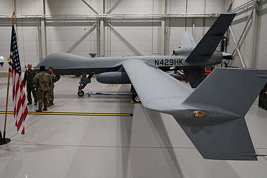 "Военная хроника": беспилотник США RQ-4 вернулся на дежурство над Черным морем