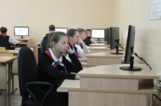 Очередной компьютерный класс оснащен при поддержке Металлоинвеста