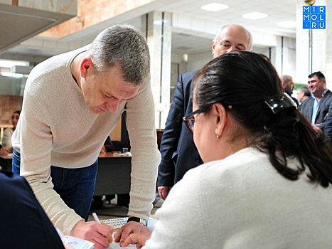 Владимир Иванов проголосовал на выборах главы государства