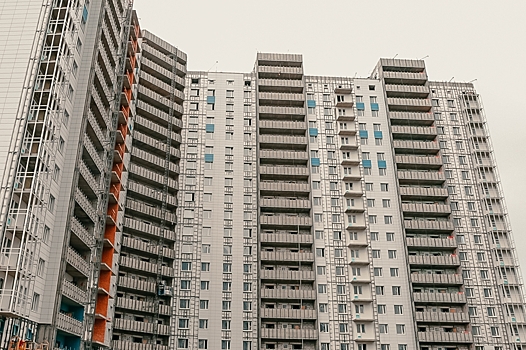 Новый дом по нацпроекту достроят на Глухарской улице к концу года