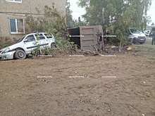 Под Уфой самосвал врезался в жилой дом, погибла восьмилетняя девочка