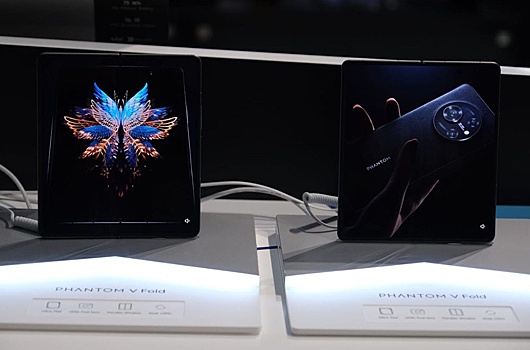 MWC-2023. TECNO представил свой первый складной смартфон PHANTOM V Fold