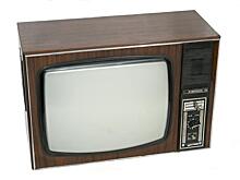 Старый телевизор. ТВ проигрывает конкуренцию – и это сказывается на качестве передач