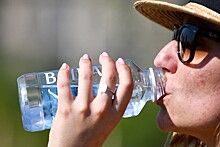 Развеян миф о вреде минеральной воды из пластиковых бутылок