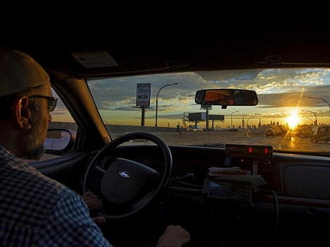 Что делать, если вы забыли вещи в такси?