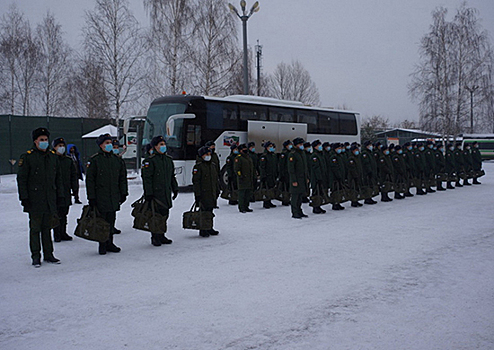 Военкомат Татарстана отправил более 1,5 тыс. призывников к местам прохождения военной службы