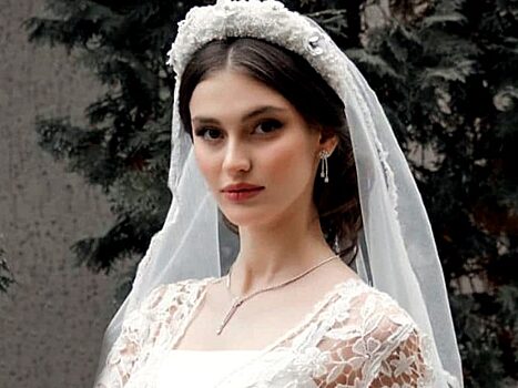 Руслан Байсаров женился на чеченской модели