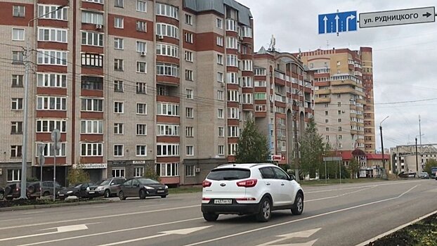 На Ленина запретили поворот налево между домами №189 и №191