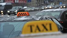 Успевший на самолет бизнесмен подарил крымскому таксисту внедорожник