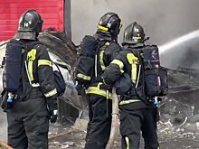 Пожар в здании на юго-востоке Москвы локализован на площади 700 "квадратов"