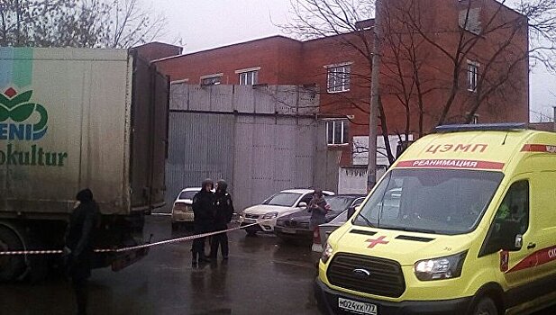 Стрелок укрылся на территории фабрики "Меньшевик"