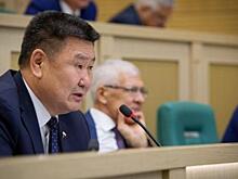 Коммуниста Вячеслава Мархаева лишили статуса сенатора