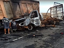 На трассе Волгоград-Астрахань «Газель» разбилась об самосвал