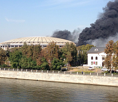 В Москве горит стадион «Лужники»