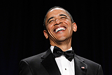 Обама восемь лет носил один смокинг