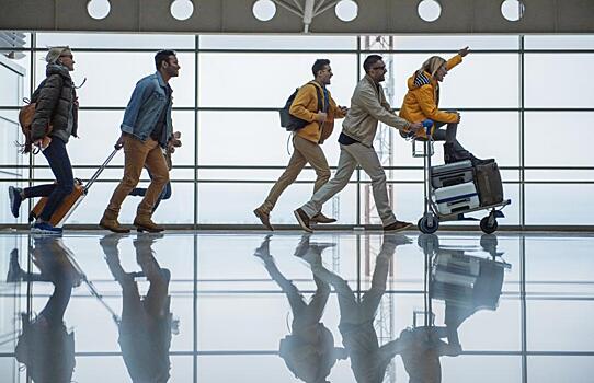 Европейские страны упрощают эпидемические требования к туристам: Новости ➕1, 09.02.2022