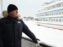 Ждут новых путешествий: какие работы ведутся зимой на столичных круизных судах
