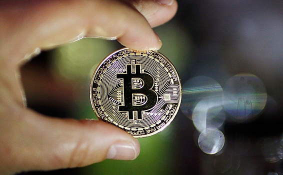 Биткоин впервые с 2022 года подорожал свыше 38 тысяч долларов