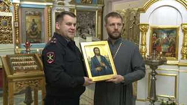 Вологодские полицейские вернули икону, похищенную из храма