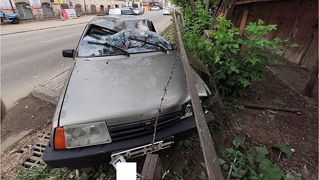Стали известны причины, по которым в минувшую пятницу на Заводской перевернулась «девятка»
