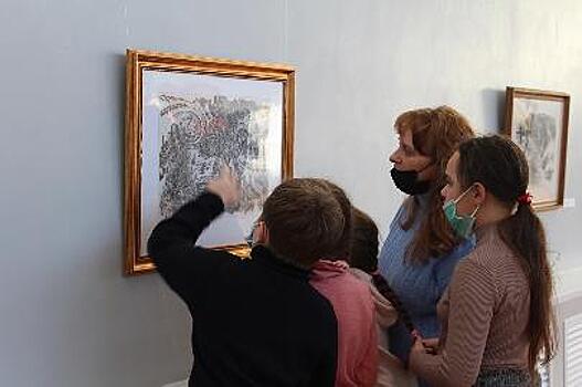 В Темиртау открылась выставка Виктора Поликарпова