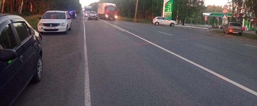 Четыре машины столкнулись на 21 км автодороги Ижевск – Воткинск