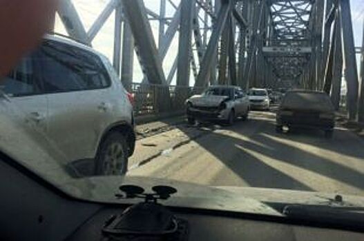 На старом мосту в Ульяновске произошло ДТП