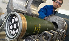 СМИ назвали решенным вопрос о поставках Киеву кассетных боеприпасов