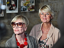 Меньшову сняли на прощании с Алентовой: ее поведение удивило народ