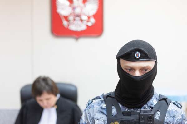 Главаря банды мучителей с автомойки в Каменске-Уральском оставили в изоляторе