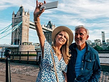 Психологи выяснили, какие отношения помогают стареть благополучно