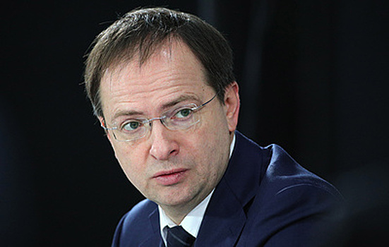 Мединский сравнил с пропагандой Геббельса фейки вокруг обмена телами погибших