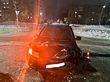 В Оренбурге на перекрестке столкнулись две «Лады»