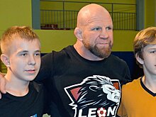 Джеффри Монсон провел тренировку для воспитанников школы циркового искусства имени Ю.В. Никулина