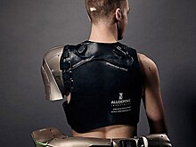 Однорукому геймеру изготовили протез с USB, дисплеем и беспилотником