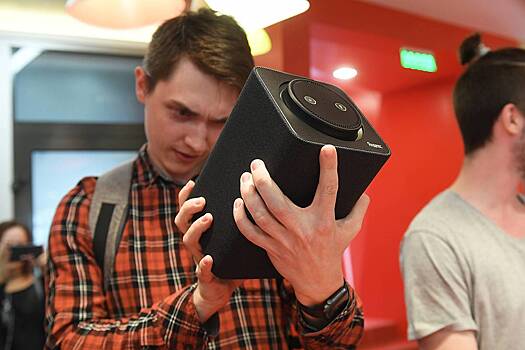 Пользователи пожаловались на сбои в работе «Алисы»