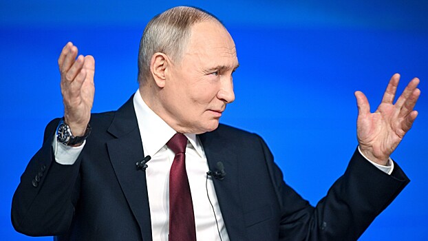 Путин призвал увеличить время работы детских садов