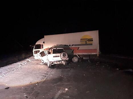 Водитель без прав врезался в грузовик в Приморье