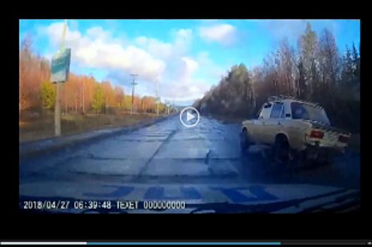 В Усть-Илимске пьяный водитель уходил от погони ГИБДД на авто без колеса