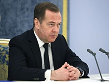 Медведев посмеялся над обращением Зеленского к украинцам