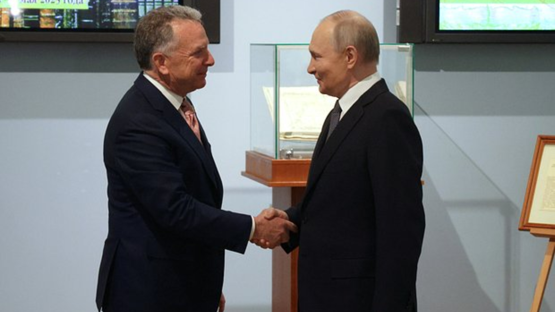 Спецпосланник Трампа жестом раскрыл свое отношение к Путину