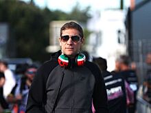 Петров оценил шансы McLaren и Ferrari навязать борьбу Red Bull