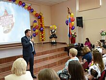 Виктор Емец пожелал выпускникам выбирать сердцем и не покидать Кострому