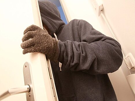 В ВС РФ объяснили расширение пределов самообороны при защите от грабителей