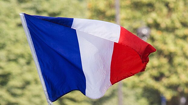 Упрощение записи на французскую визу вышло боком туристам