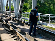 Под Самарой после наезда электрички один железнодорожник погиб, другой попал в больницу